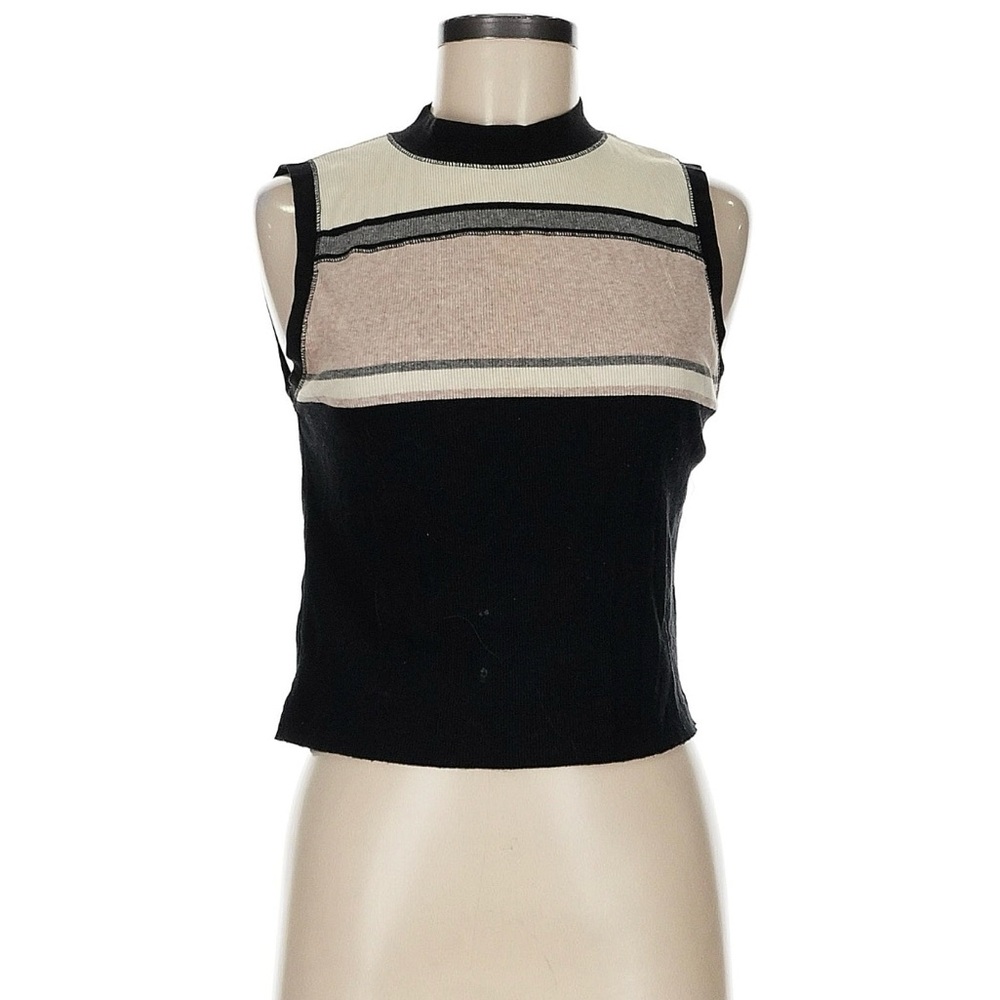 Free people sleeveless shirt.